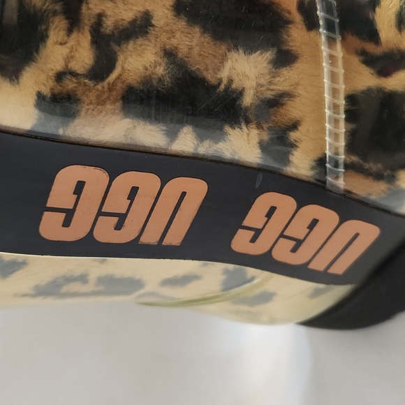 UGG Classic Clear Mini Panther Boots (W Size 7) - Picture 14 of 14